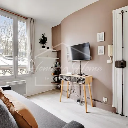 Cozy & Relaxing With Bedroom In Apartamento