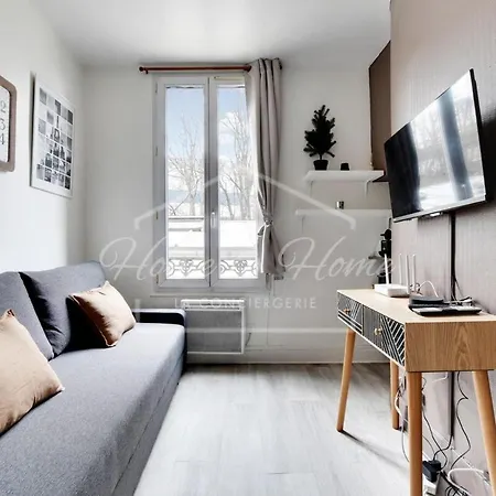 Cozy & Relaxing With Bedroom In Pantin